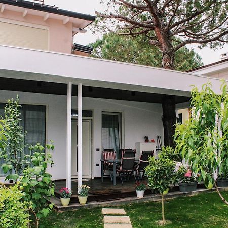 Ivy Lalzi Bay Beach House Durrës Zewnętrze zdjęcie